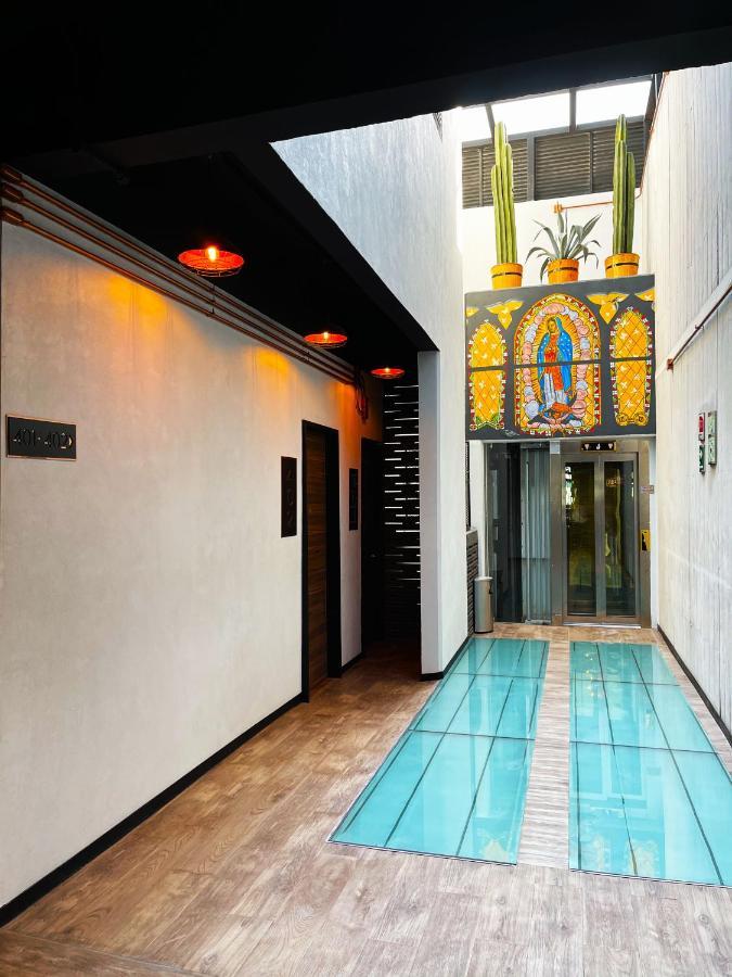 Cadillac Cocoon Beds Mexico City Exterior photo